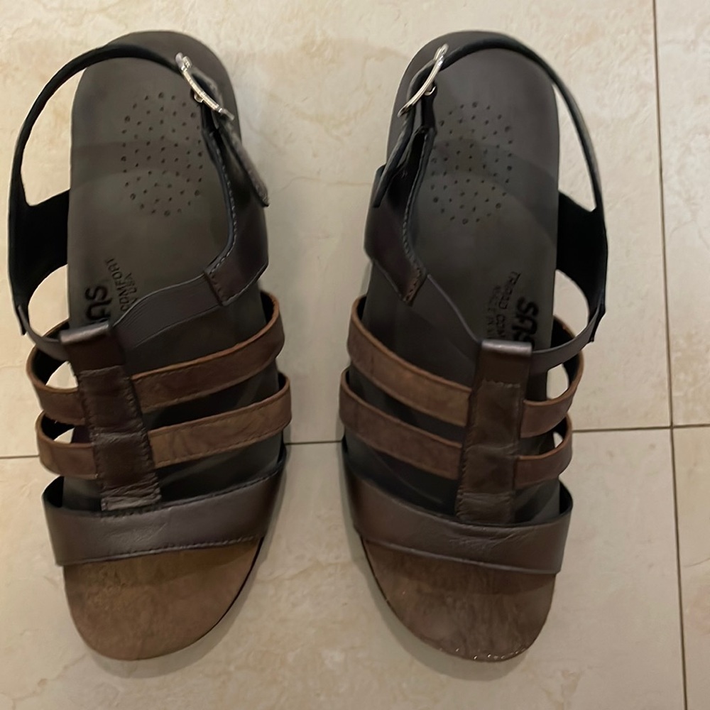 Ladies SAS comfort all leather strappy sandals